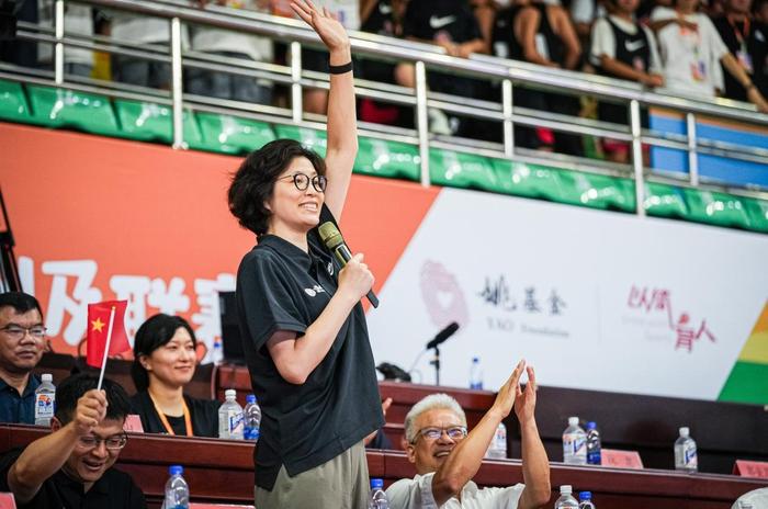 如何在篮球训练中有效应对压力?_0